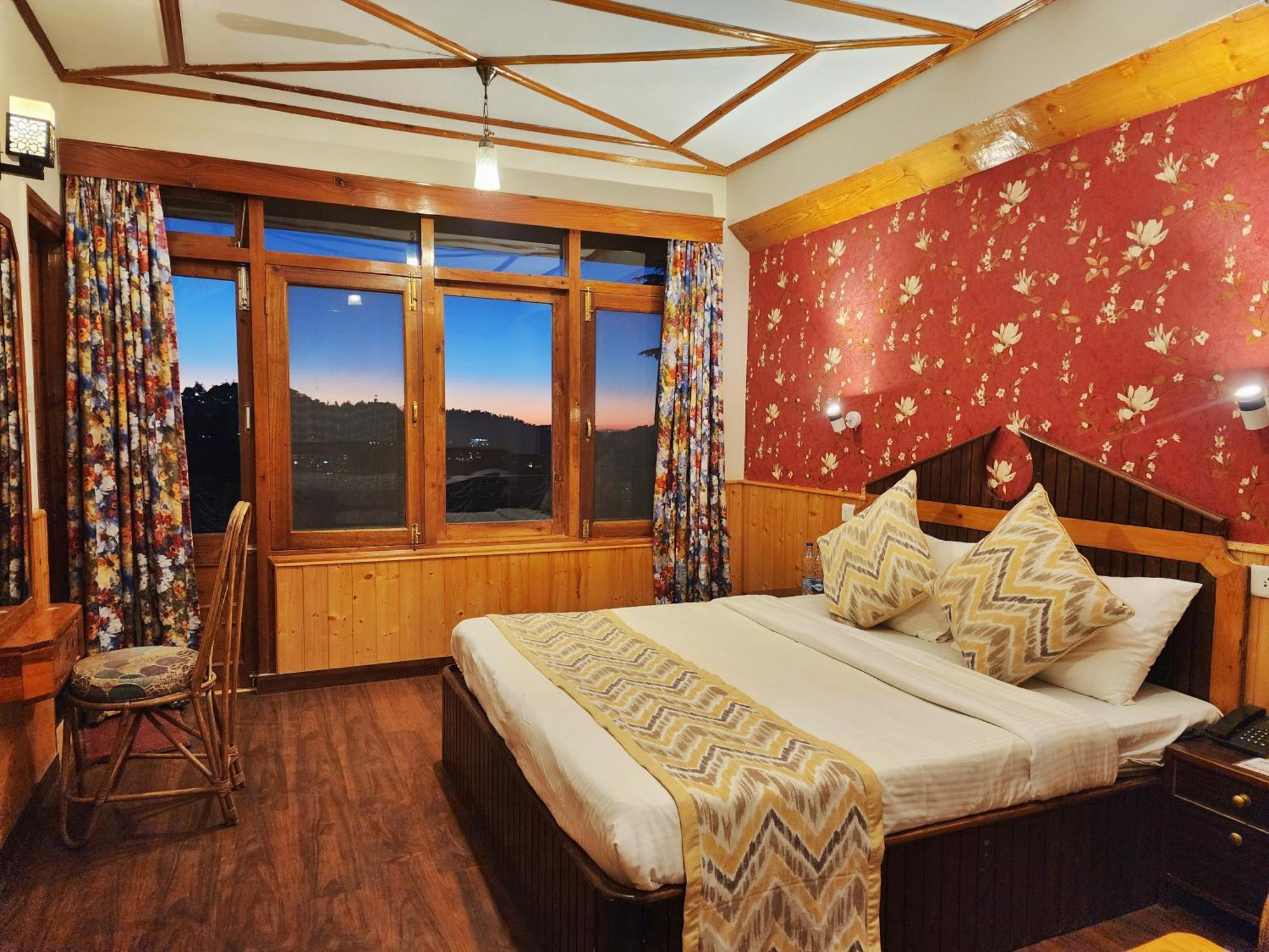 Hotel Pineview 西姆拉 外观 照片