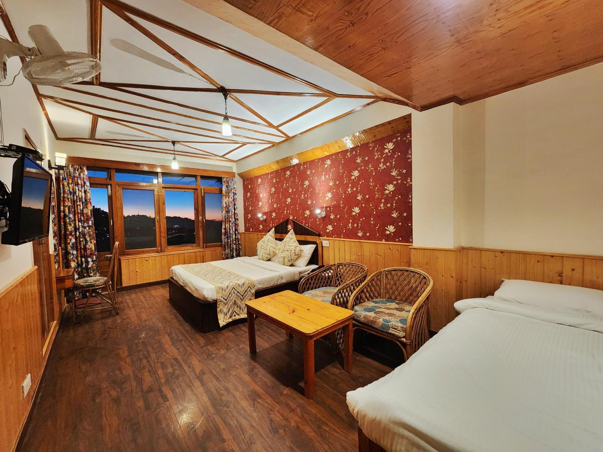 Hotel Pineview 西姆拉 外观 照片