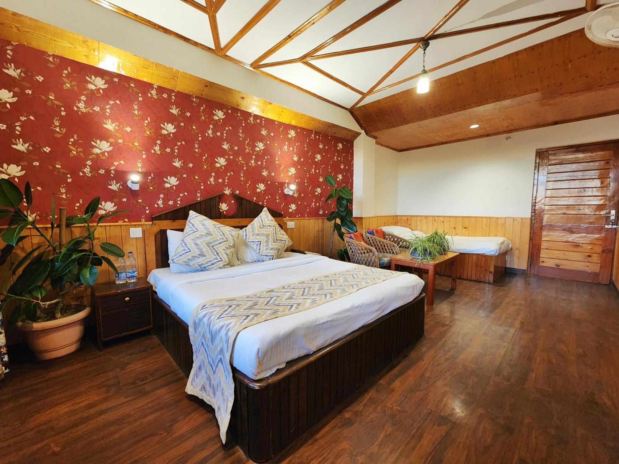 Hotel Pineview 西姆拉 外观 照片