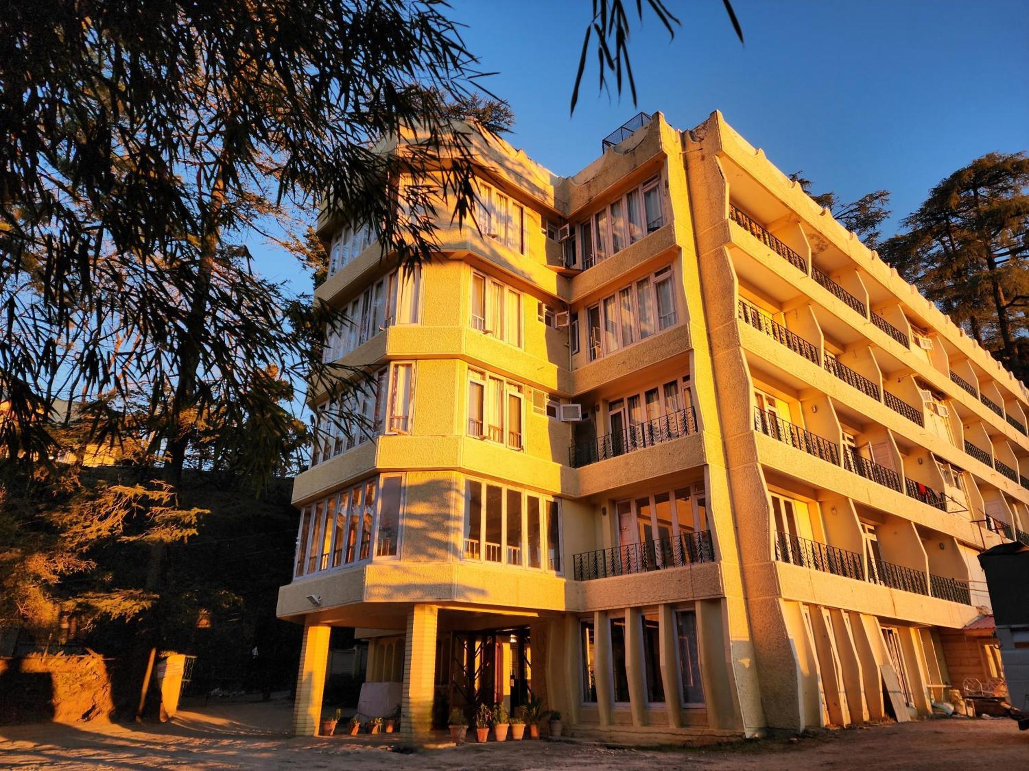 Hotel Pineview 西姆拉 外观 照片