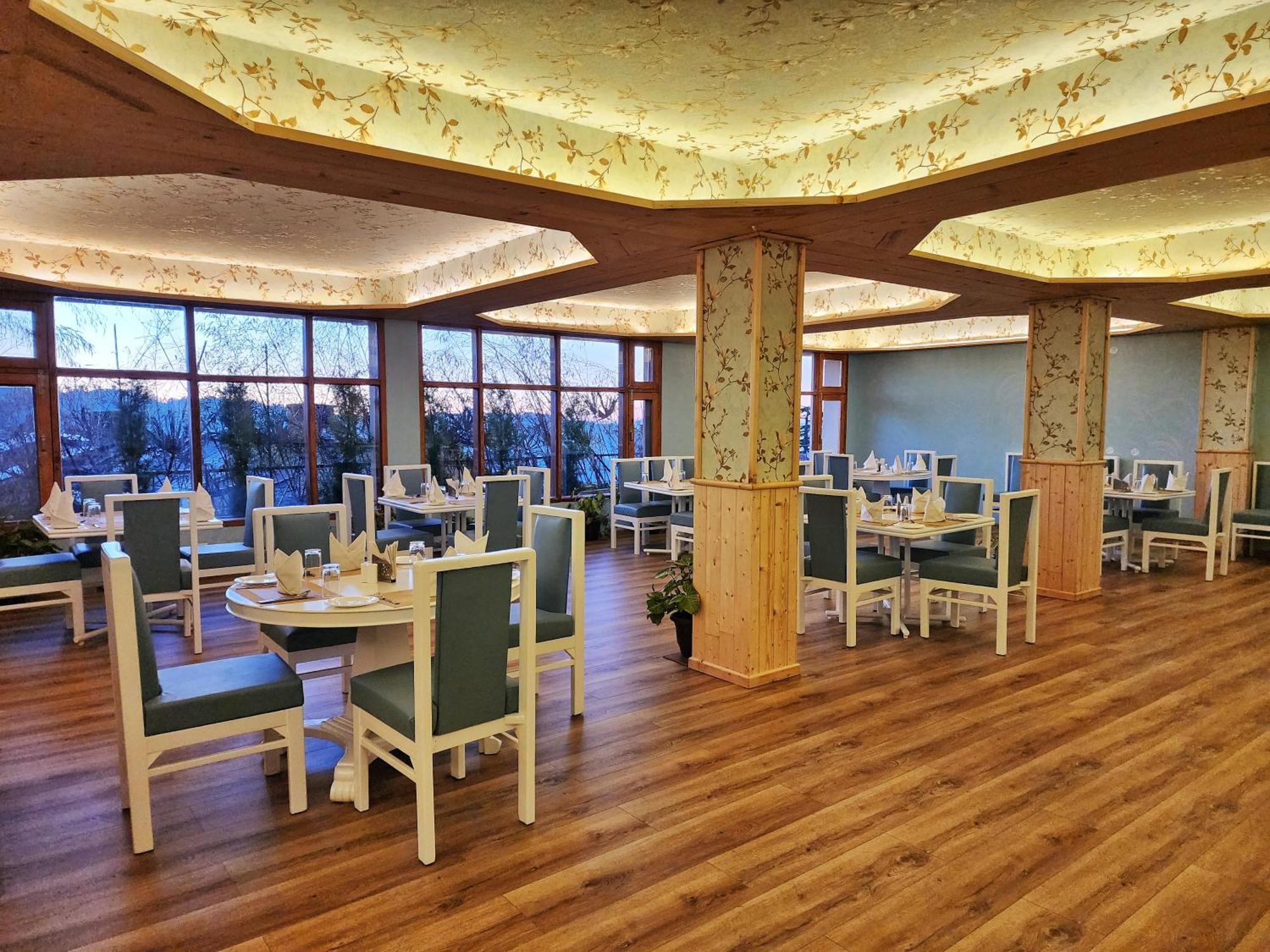 Hotel Pineview 西姆拉 外观 照片