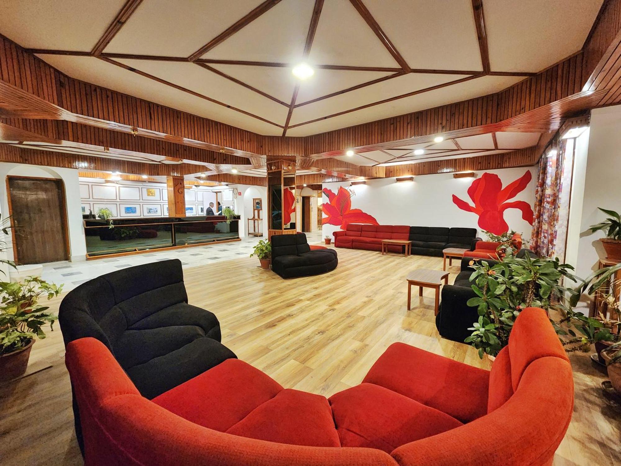 Hotel Pineview 西姆拉 外观 照片