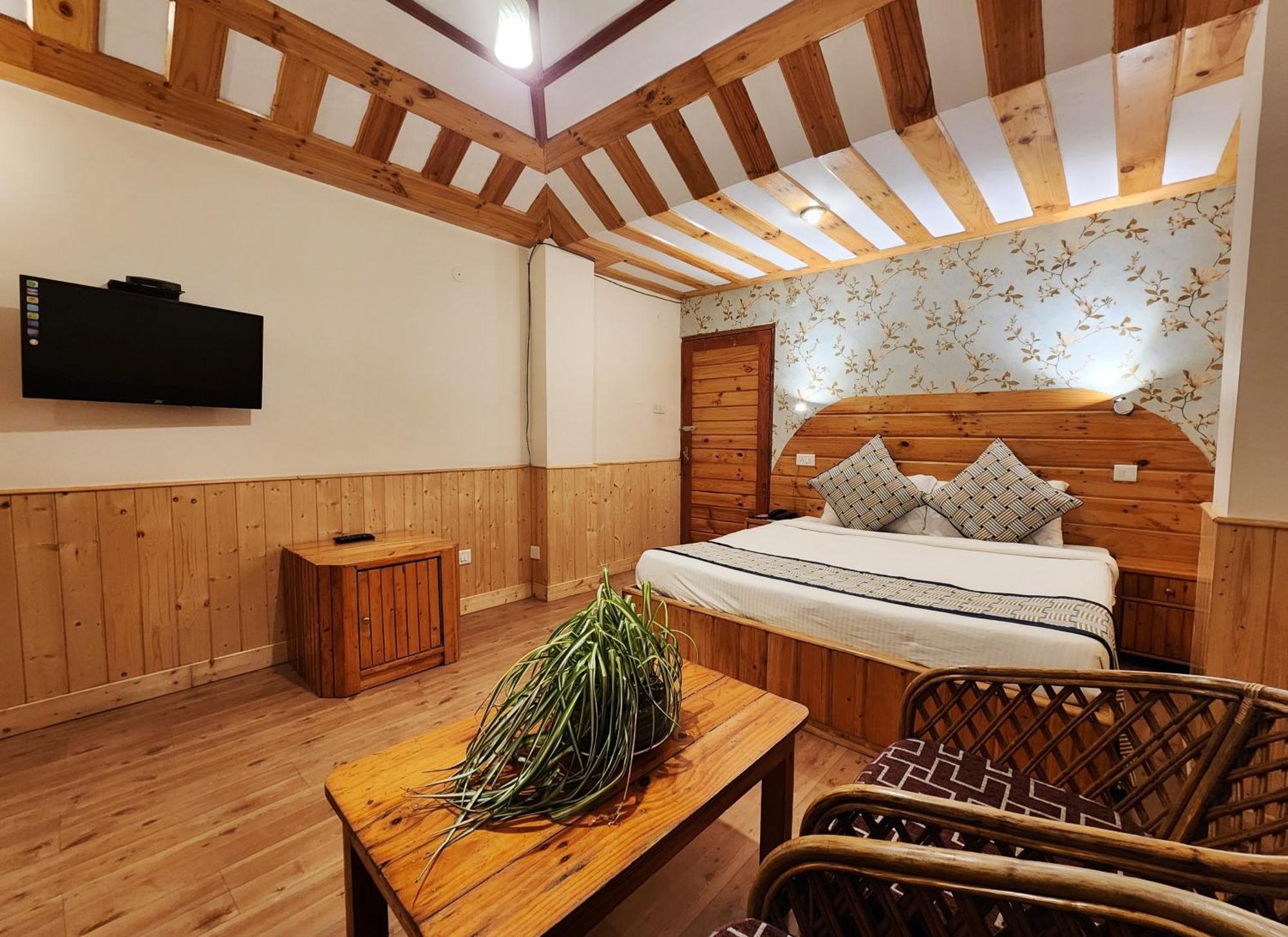 Hotel Pineview 西姆拉 外观 照片